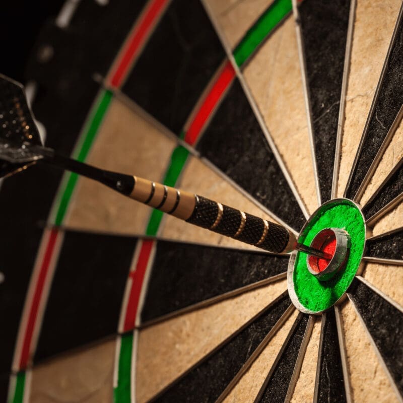 Bullseye on a dart board | seo